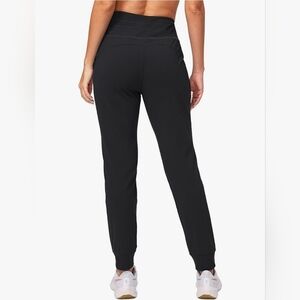 Gradual Black Tapered Track Pants with Elastic Cuffs Size Medium